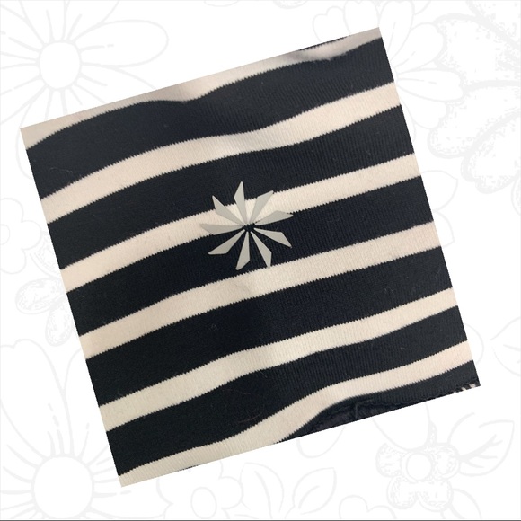 Athleta Striped Capri Leggings - Small - Picture 5 of 7